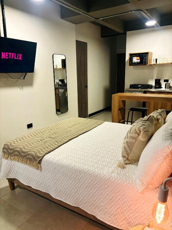 Tu espacio moderno con cocina equipada Hab205 - 1