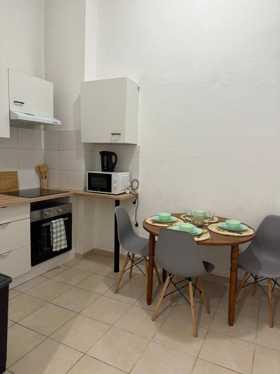Spacieux T3 centre-ville 4 personnes - 4