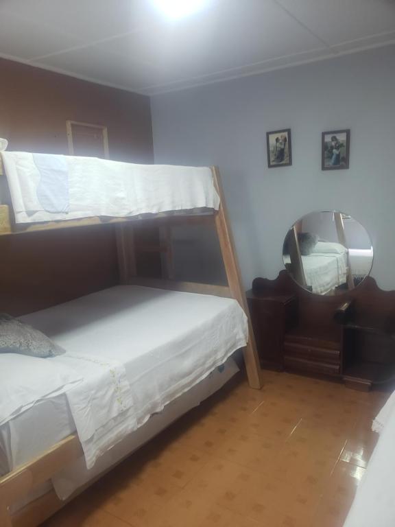 Casa hotel la 33 - 4