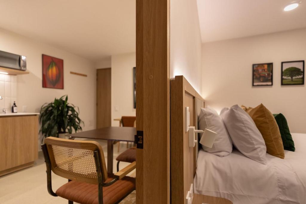 202 Modern Stay in Laureles Area Cozy Balcony AC - 5