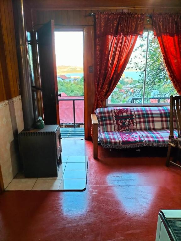 Beautiful wooden cabin, with direct ocean view - 4