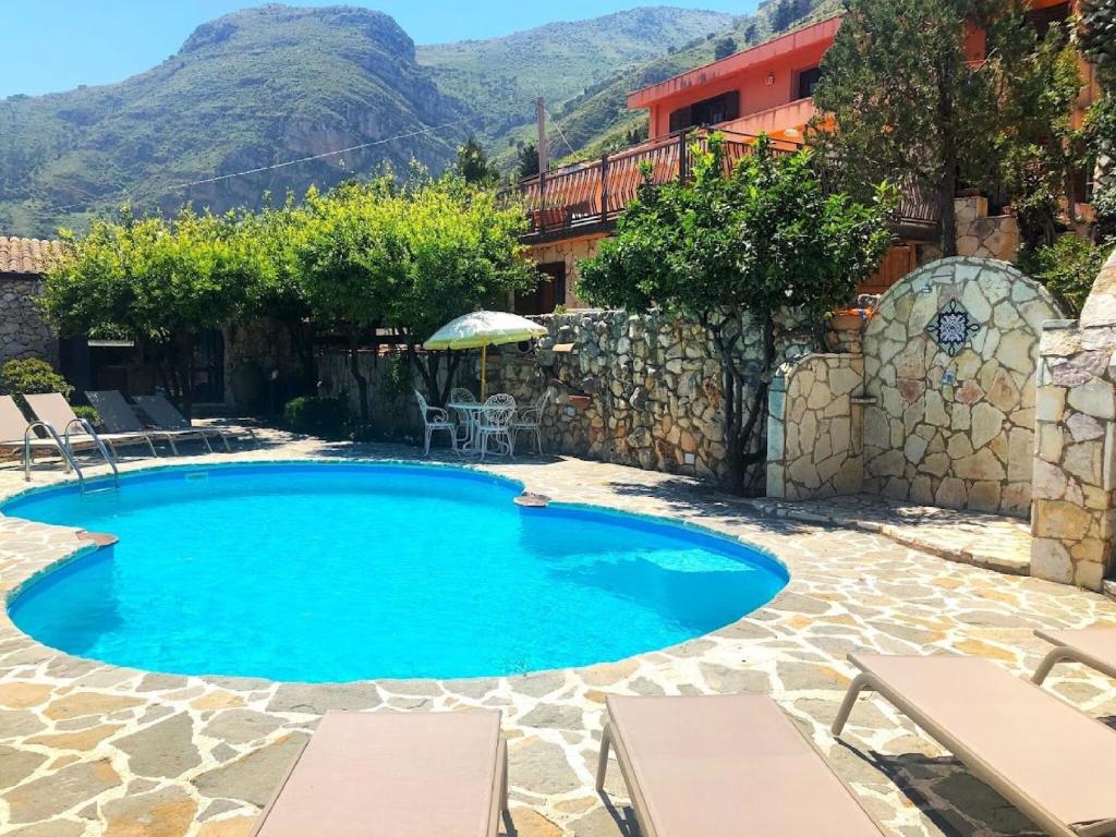 Holiday Home in Castellammare del Golfo with Pool - 1