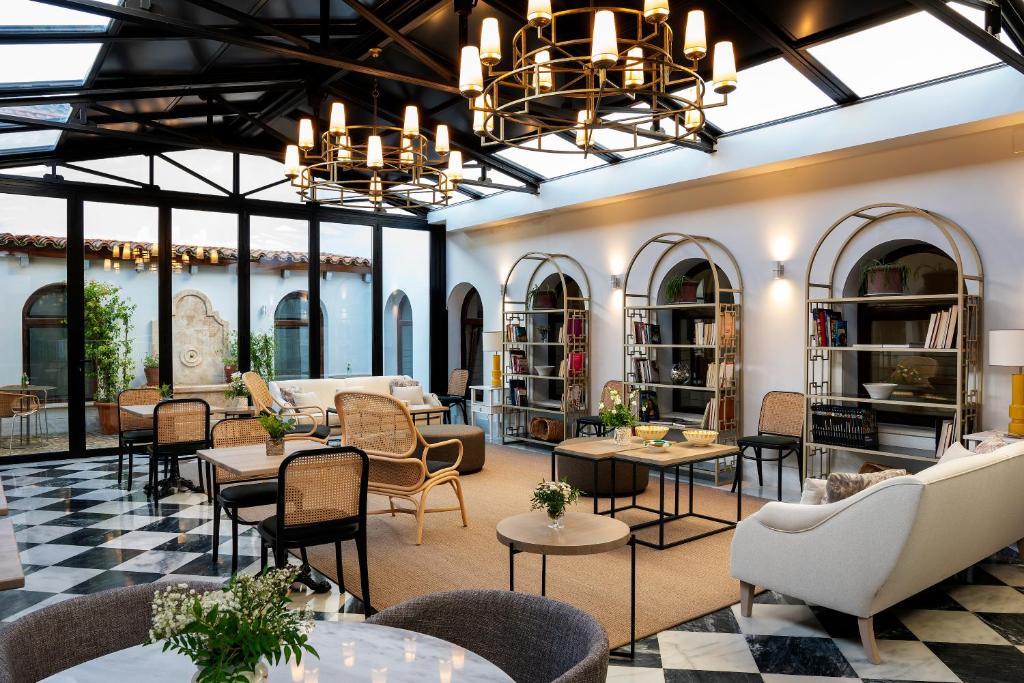 Hospes Palacio de Arenales & Spa - 1