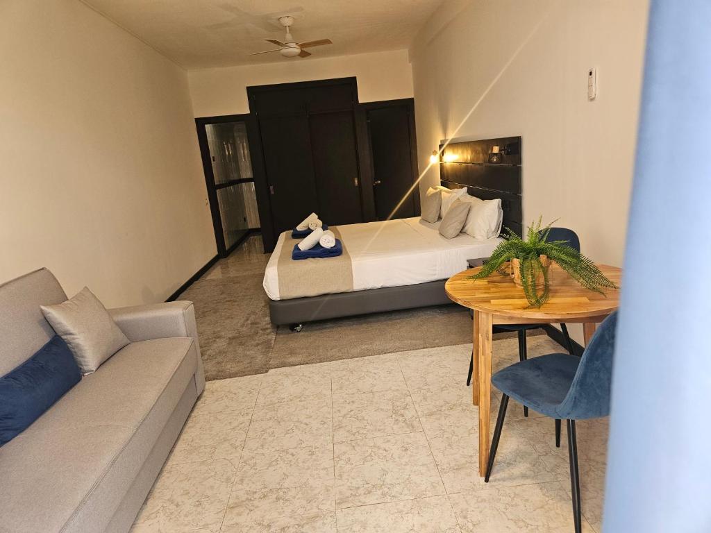 Fayna Apartments - 4