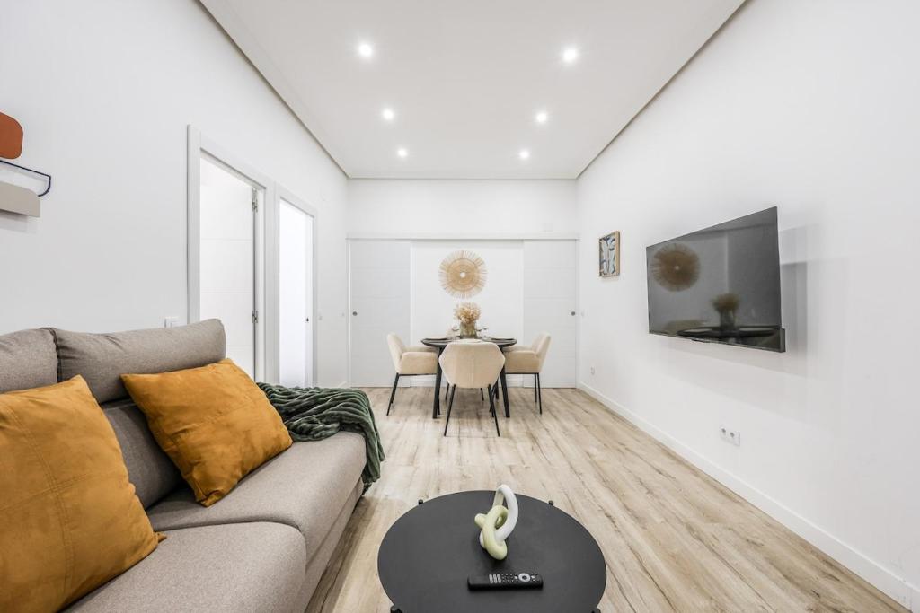 Modern apartment on Gran Via - 3