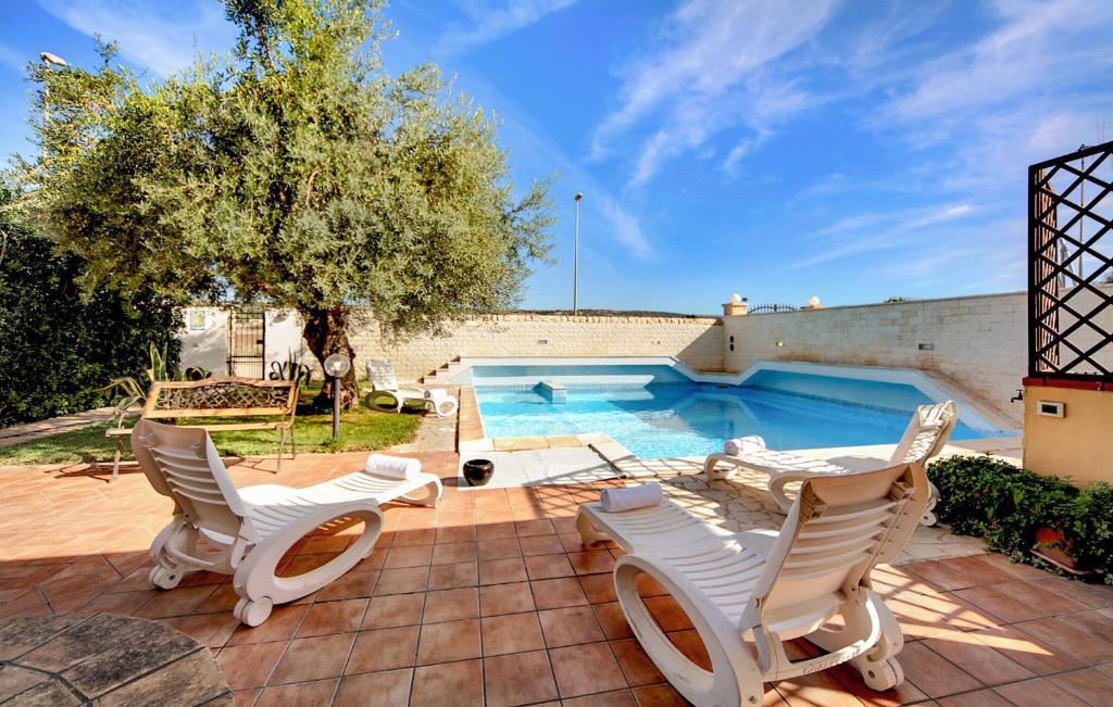 Awesome Home In Ragusa - 2