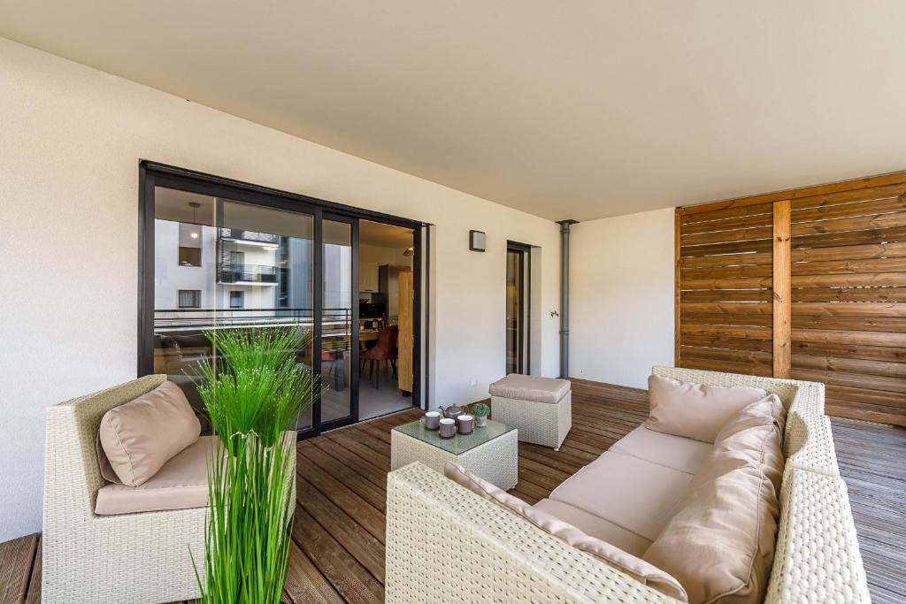 Les Balcons de la Suite - coeur de village, terrasse - 2