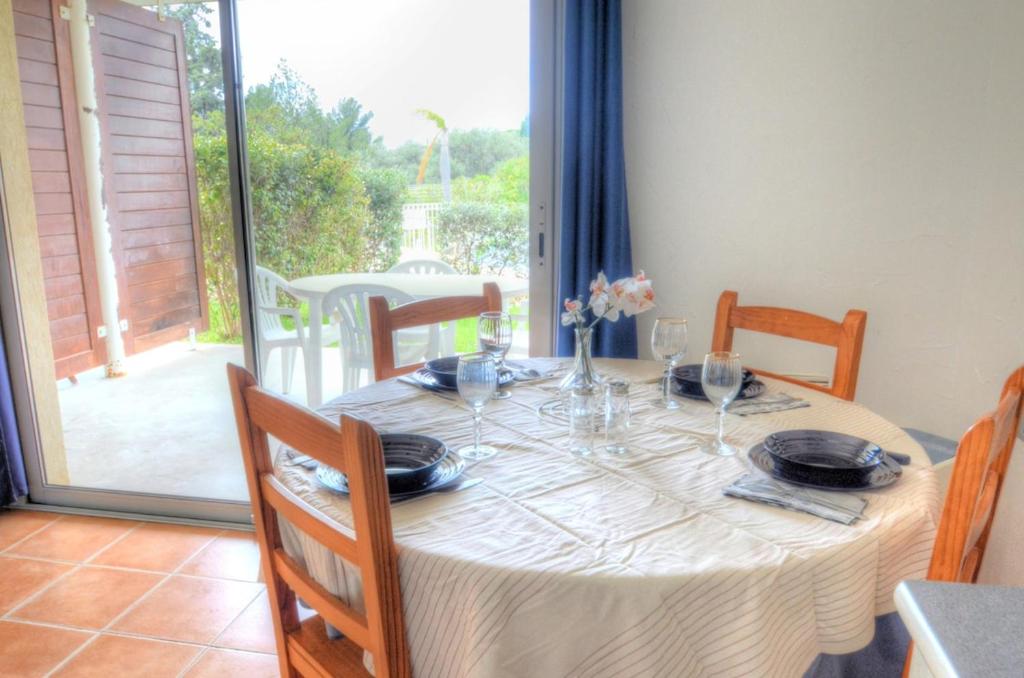 La Ciotat Appartement T2 bord de mer, piscine, parking - 5