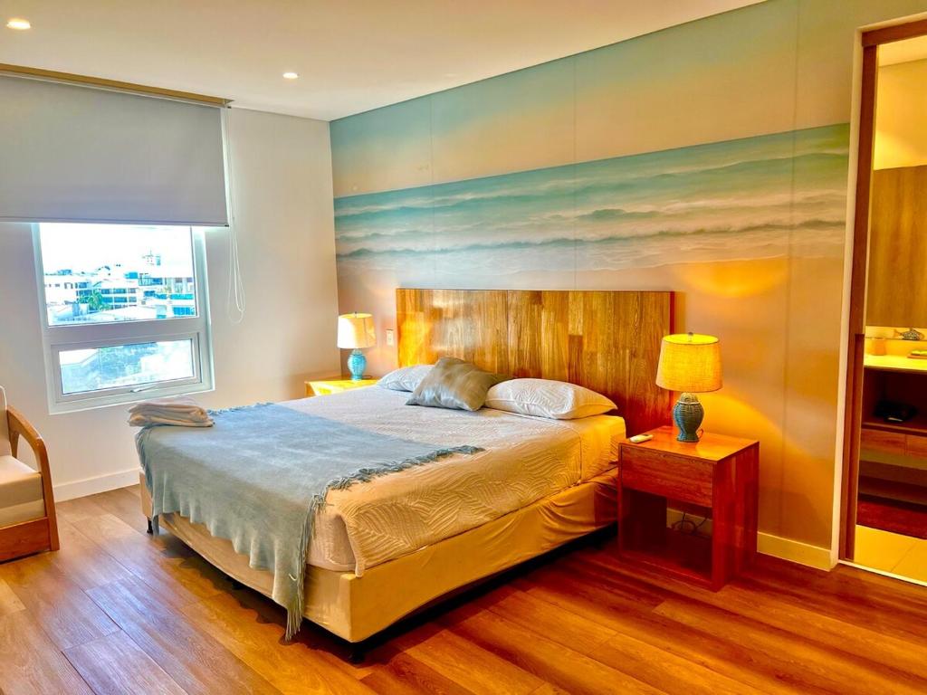 Del Mar View Apt - Deluxe Oceanfront! - 3