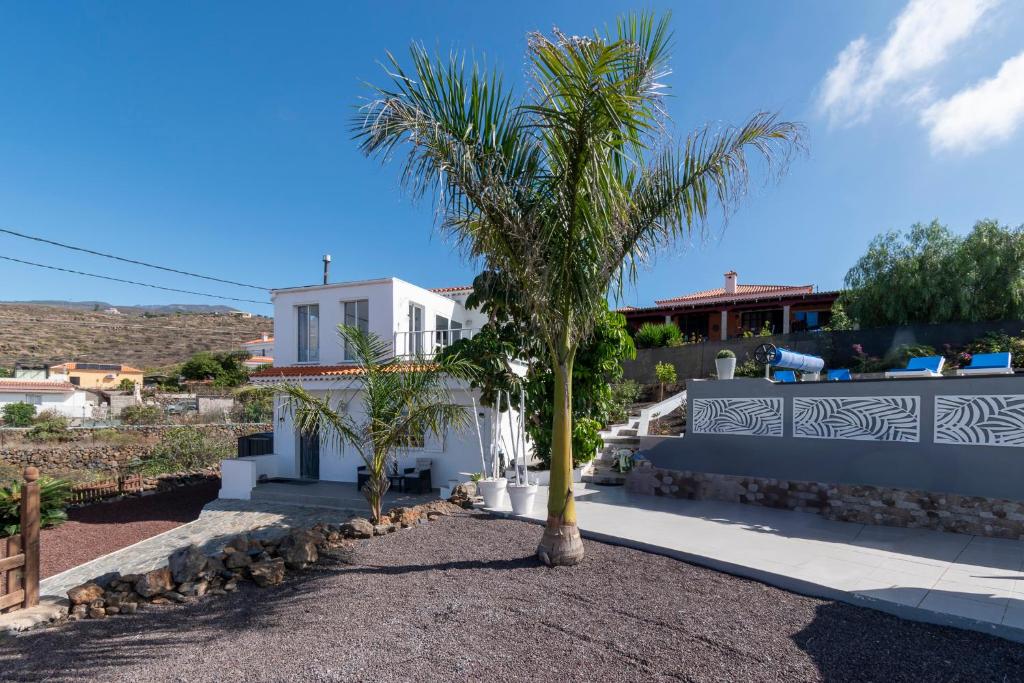 Beautiful 3 Bedroom Villa - 5