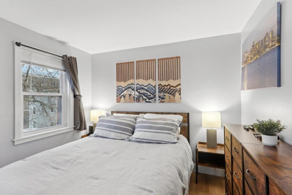 Curated visual reference: From 59Pp New Southie Penthouse Condo With Private Roof Deck Photo Inspiration