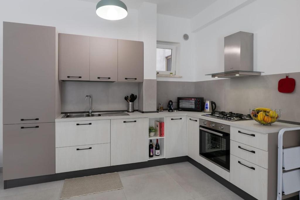 CLOSea House renovated with quality materials - 2