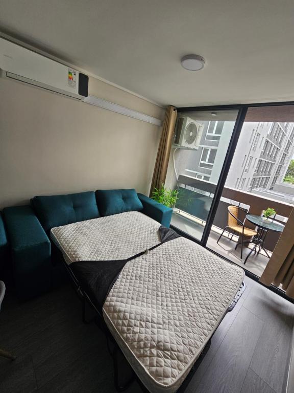 Departamento para 4 pax a pasos de Movistar Arenas, Universidad de Chile y Ministerio de Justicia FACTURABLE - 4