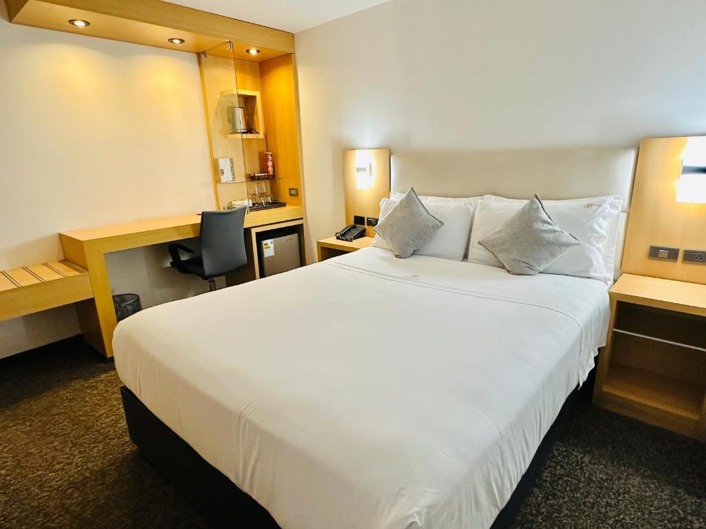 OQ STANDARD HOTEL - Airport - 4