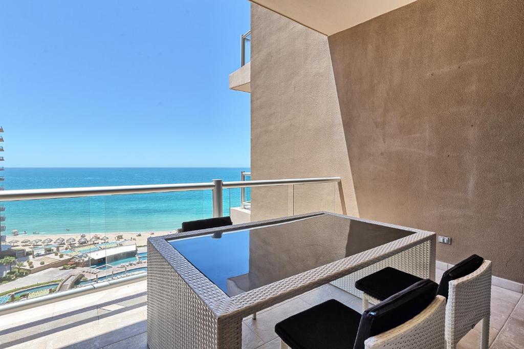 Las Palomas Cortez 805 Luxury Beachfront 1BR, 1BA for 4 - 3