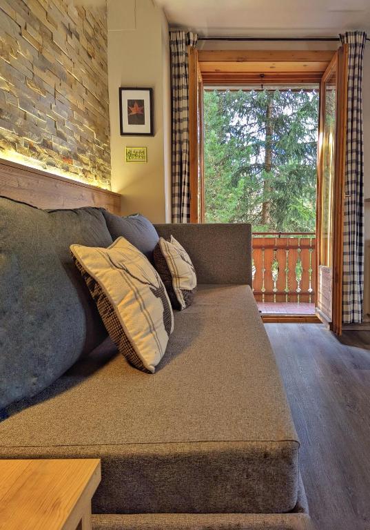 LG Apartment Livigno - Modern alpine comfort - 2