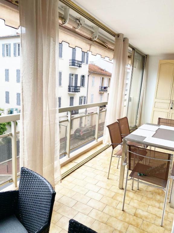 Cannes 2P avec Parking, rénové, proche gare-plage - 4