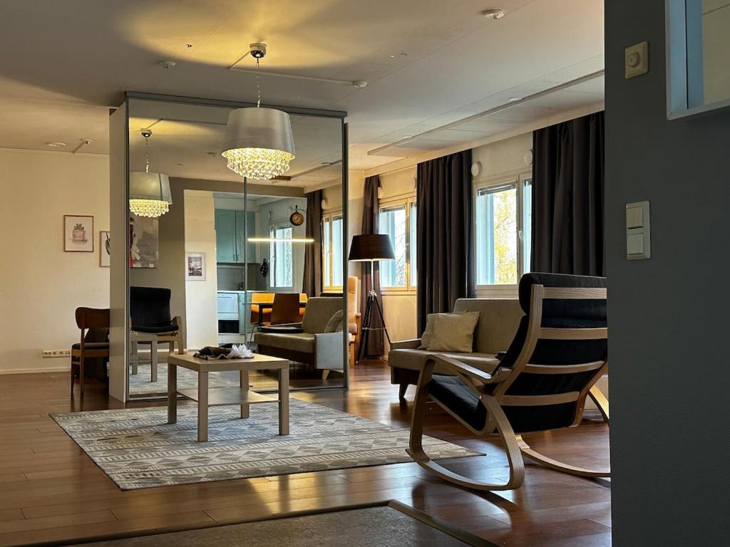Vanhan paloaseman loft -asunto 2