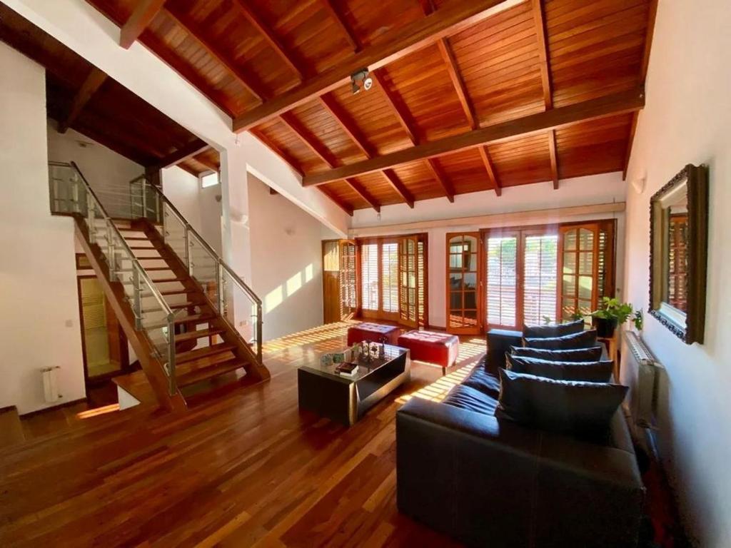 HERMOSA CASA EN CIUDAD De CORDOBA - 3