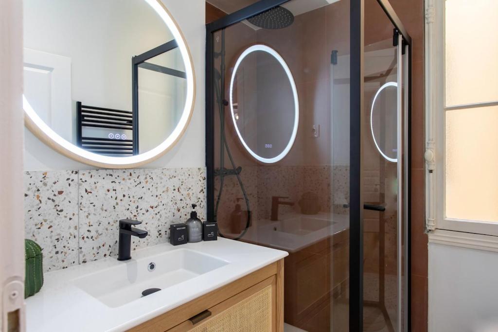 L10 Staywizus - Suite Clemenceau Central, next train station - 2
