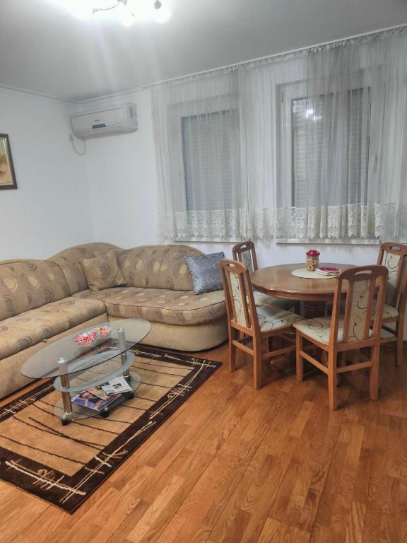 Look Apartman - 2