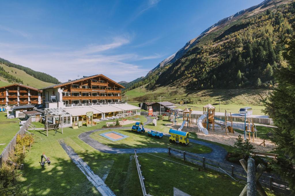 Kinder- & Gletscherhotel Hintertuxerhof - 2