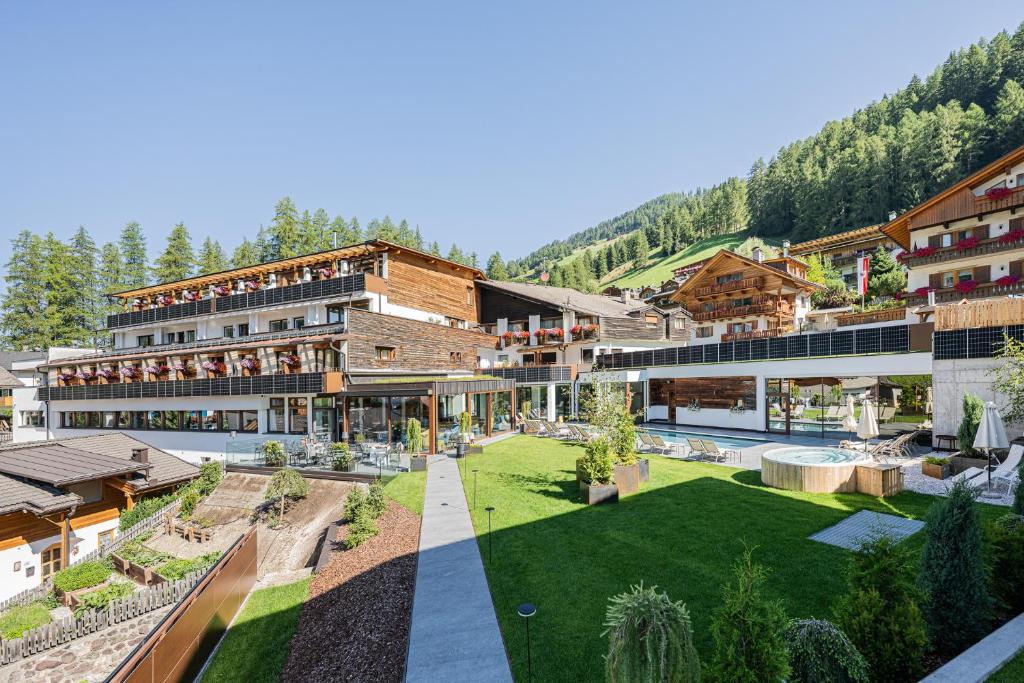 Alpenwellnesshotel St. Veit - 1