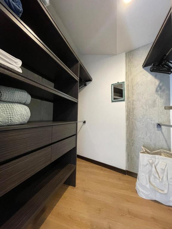 Modern & Calm Stay Near Provenza - 4