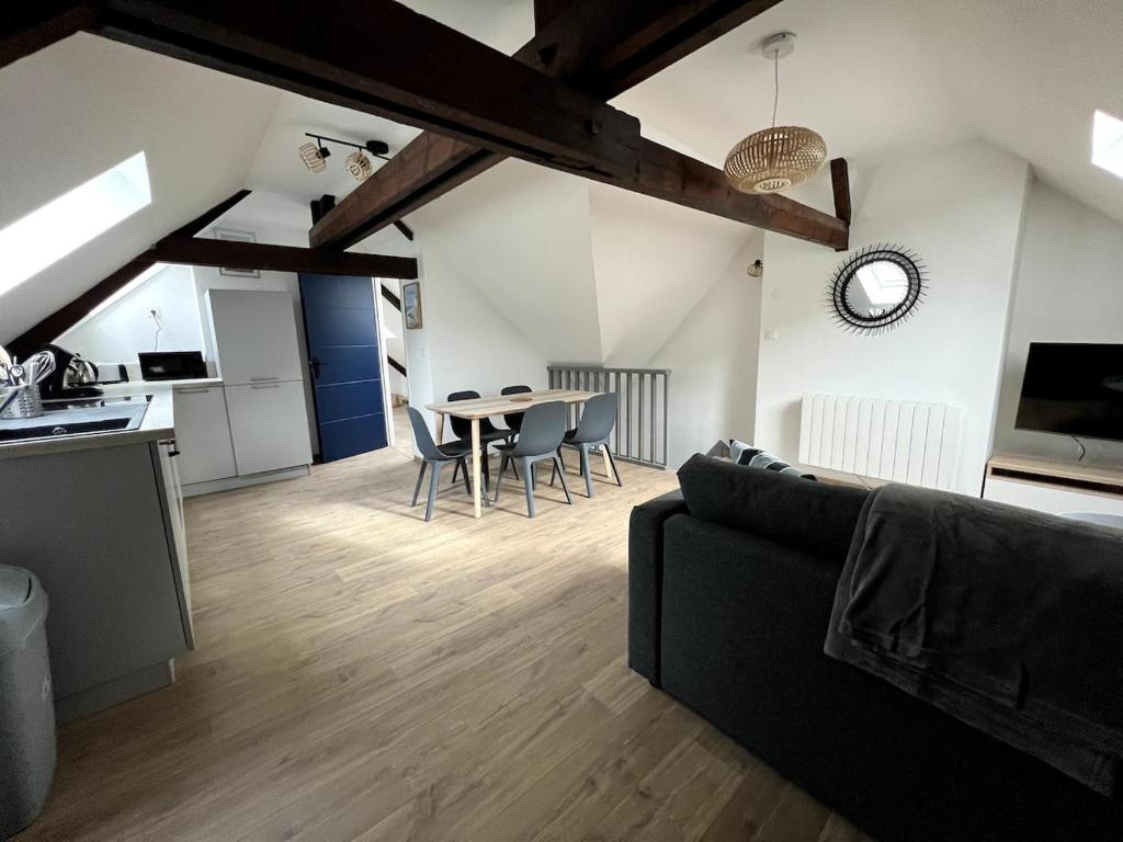 Sous les Toits - Appart Familial 5p, Centre-ville - 4