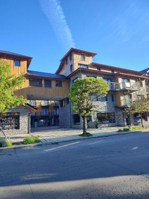 Cómodo depto con balcón y cochera en SMA - 1