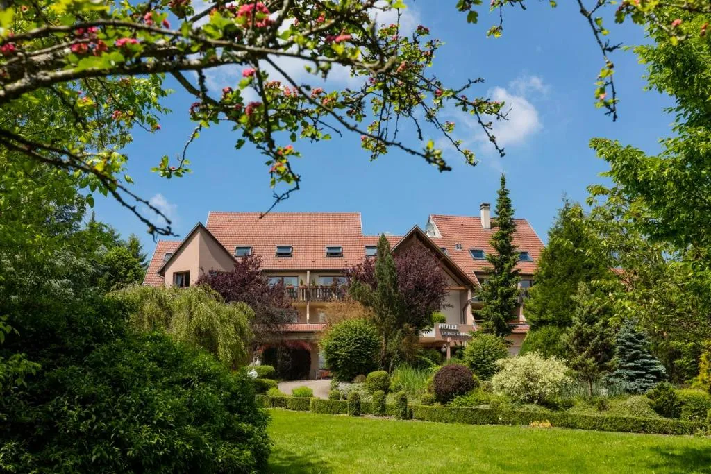 Hotel Restaurant Le Petit Kohlberg，位于吕塞勒的酒店