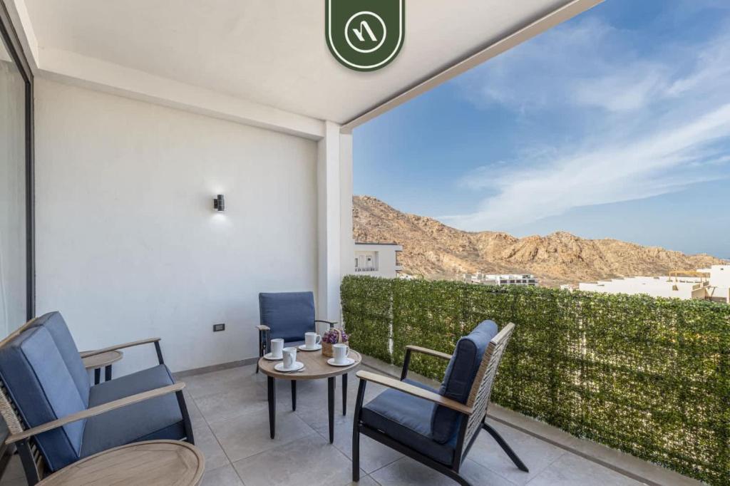 New 2 BR Condo with Private Terrace - BBQ - 1