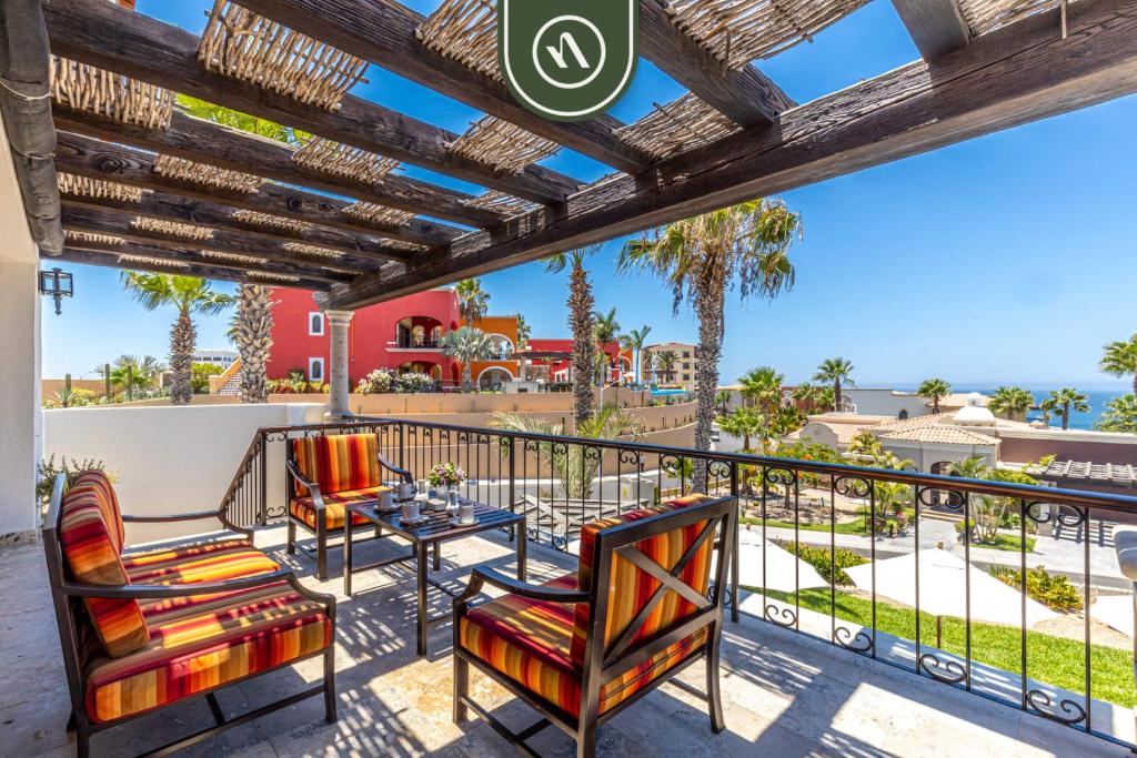 Villa with Private Pool & Patio in Cabo - 1