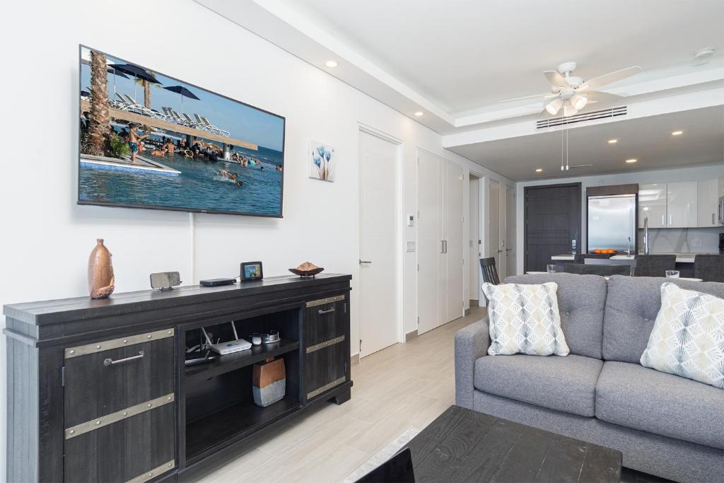 Splash in The New Lazy River and Sleep In Luxury Encantame Towers C 1203 - 4