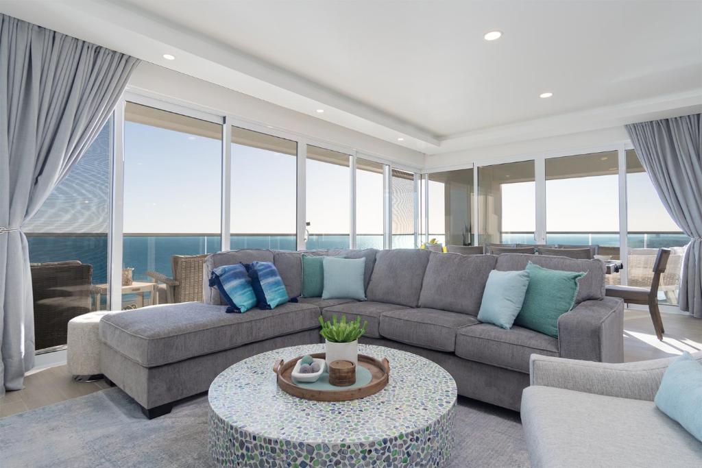 Impressive & beautiful 3 bedroom end unit Ocean Front Encantame C-1901 - 2