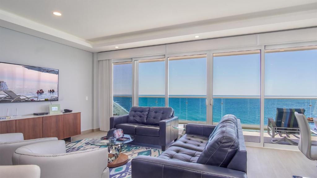 Spectacular Ocean View Condo Verano 2205 Encantame Towers - 5