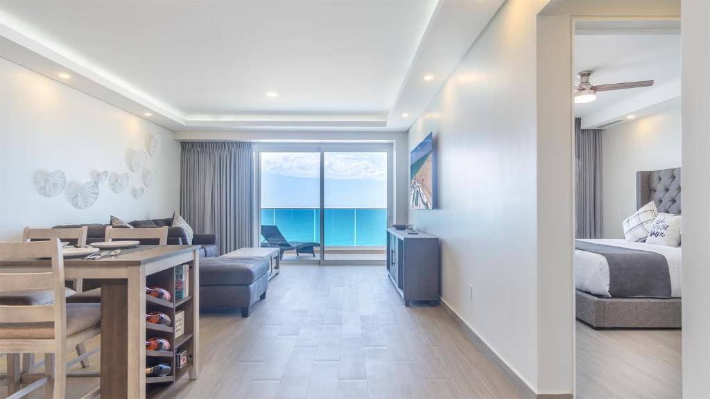 New & Amazing condo @ Encantame W604 - 2