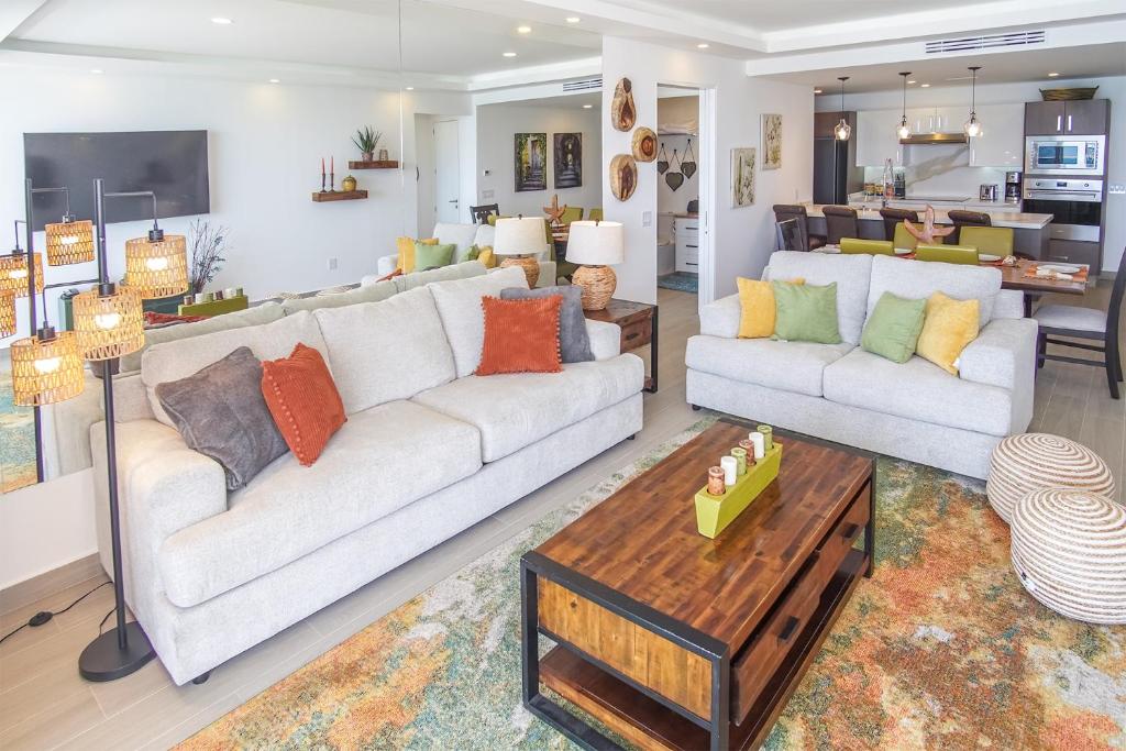 Condo with Expansive Ocean View Encantame Towers 1402 - 4