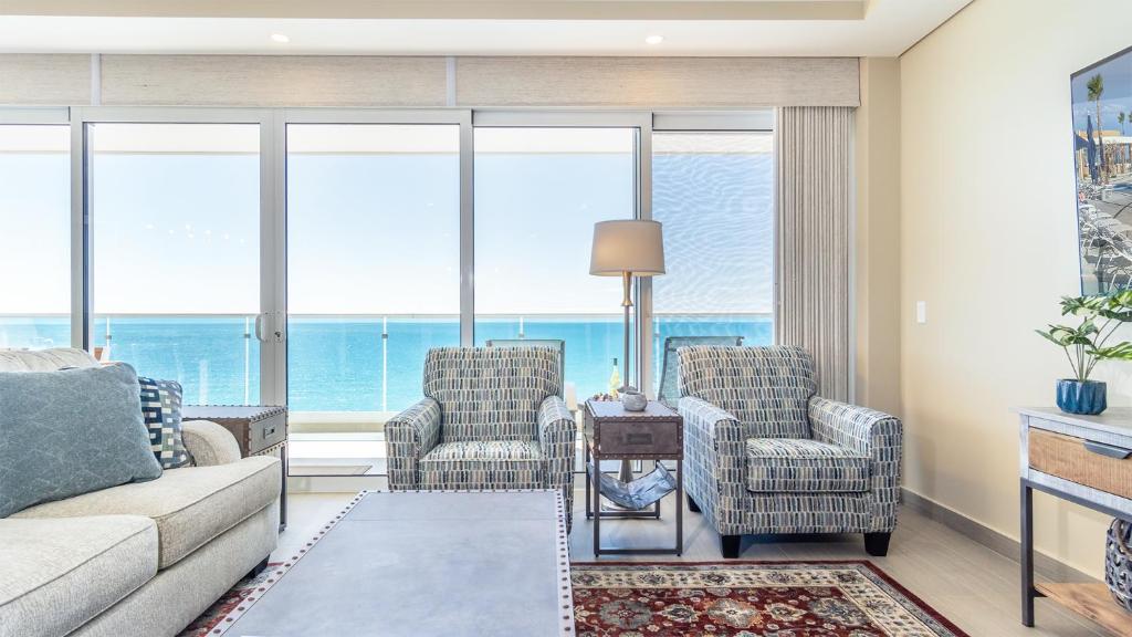 Panoramic water front deluxe condo Encantame Viento 605 - 2