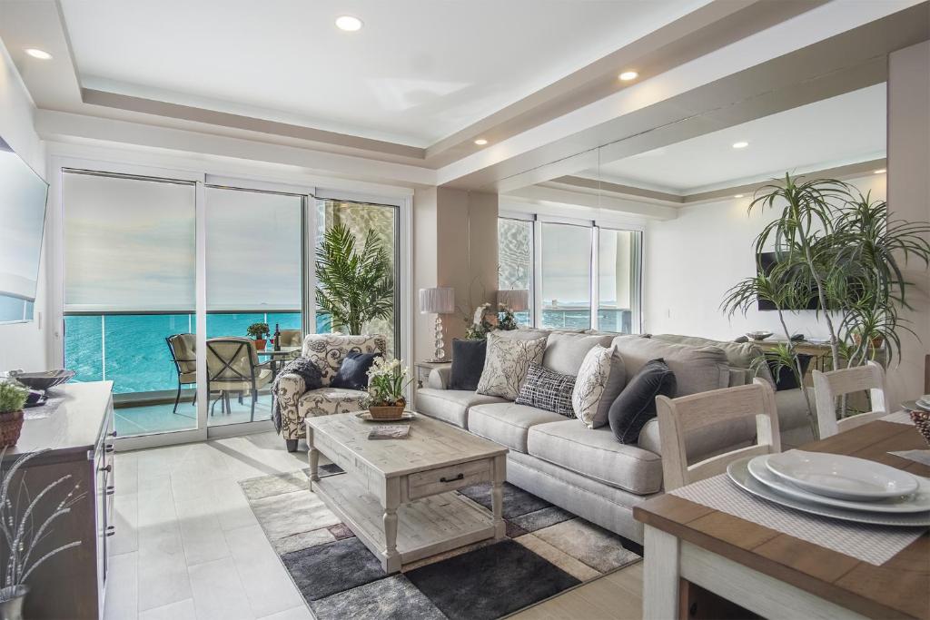Stunning 1 bedroom condominium (Encantame Verano 1003) - 3