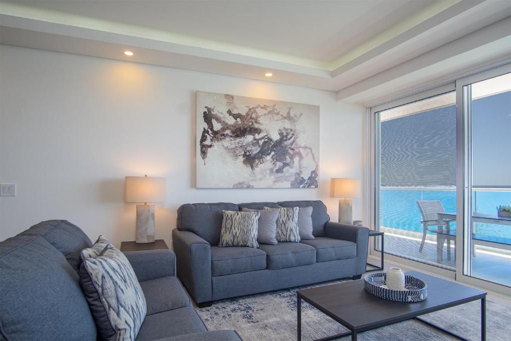 Splash in The New Lazy River and Sleep In Luxury Encantame Towers Velero 2104 - 2