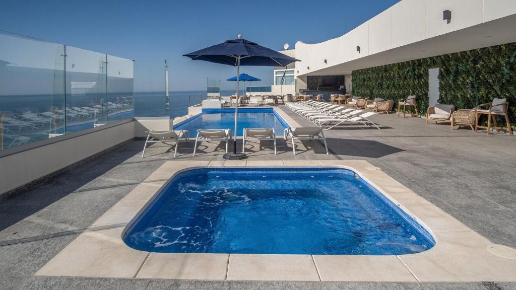 Splash in The New Lazy River and Sleep In Luxury Encantame Towers Velero 2104 - 1