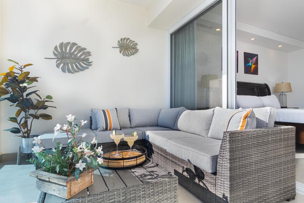 Splash in New Lazy River/Stay in Modern Luxury Encantame 702 - 5