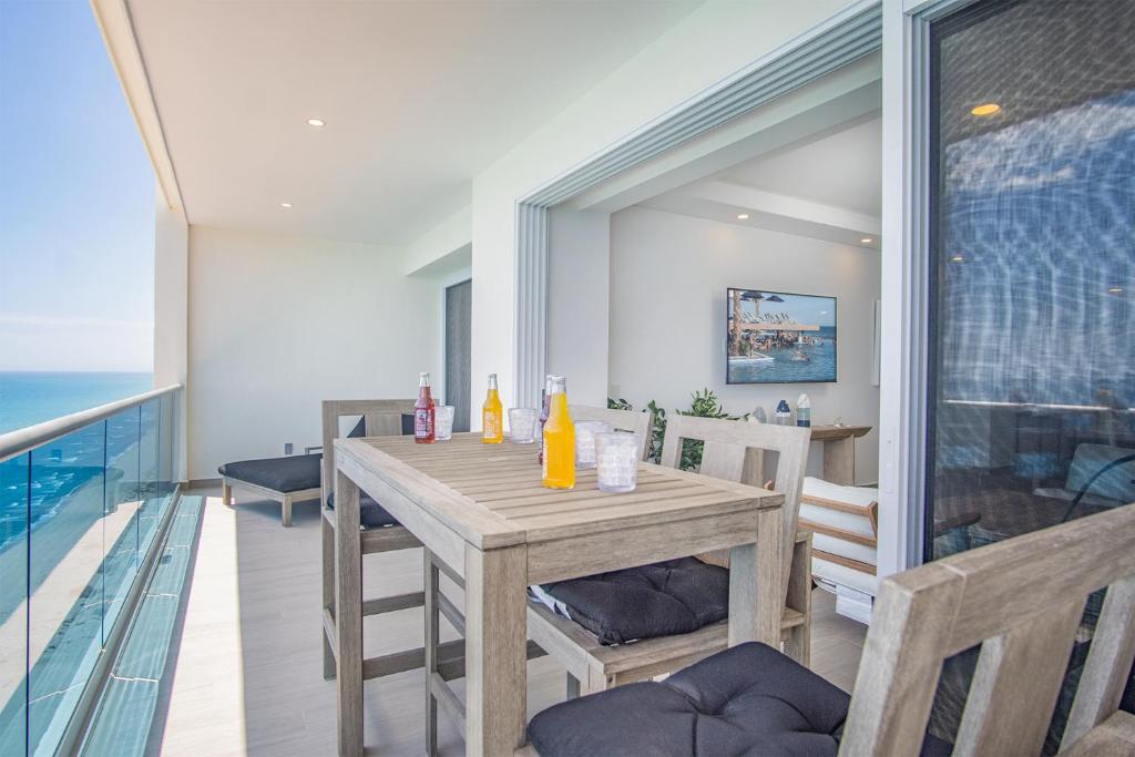Stunning 2BR condo at Encantame Towers Velero 2302 in playa Encanto - 3
