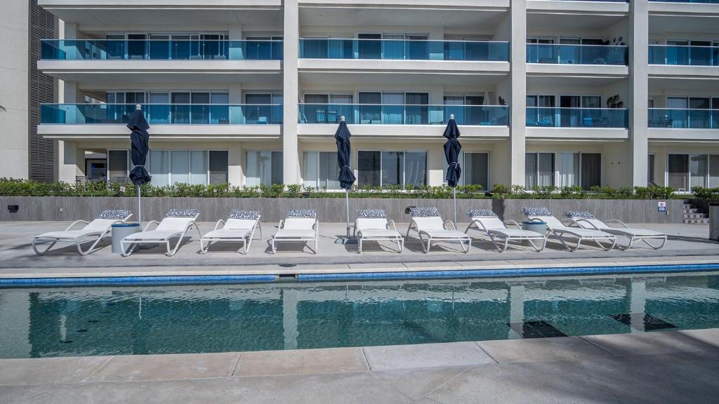 Splash in The New Lazy River/Stay in Modern Luxury Encantame Viento 303 - 1