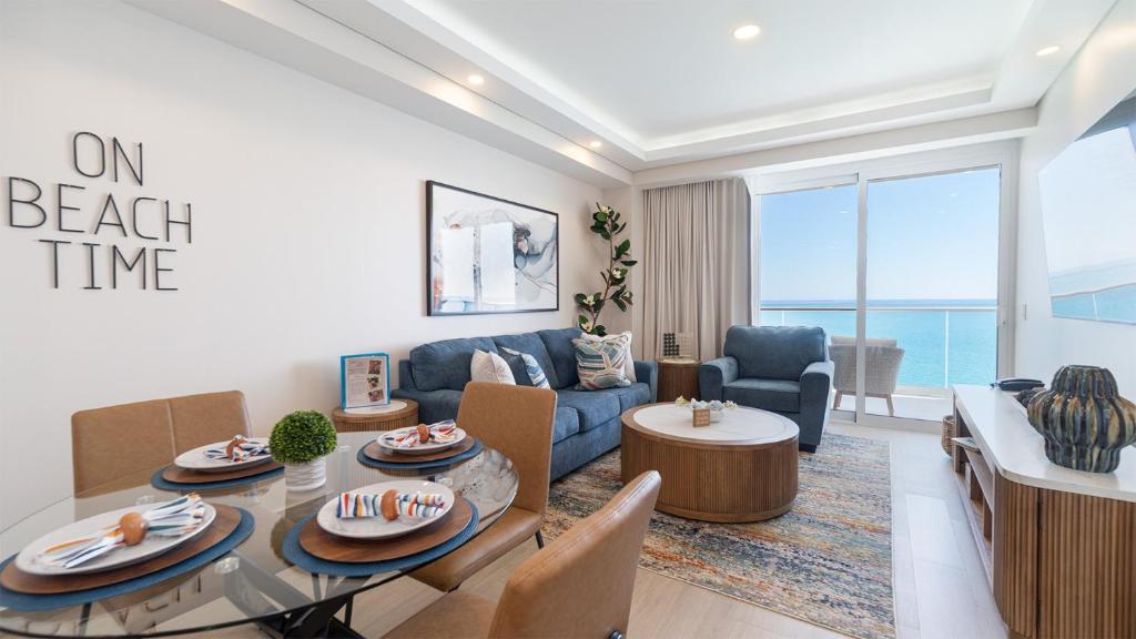 Modern Luxury, Beachfront, Ocean Views C1803 Encantame - 3