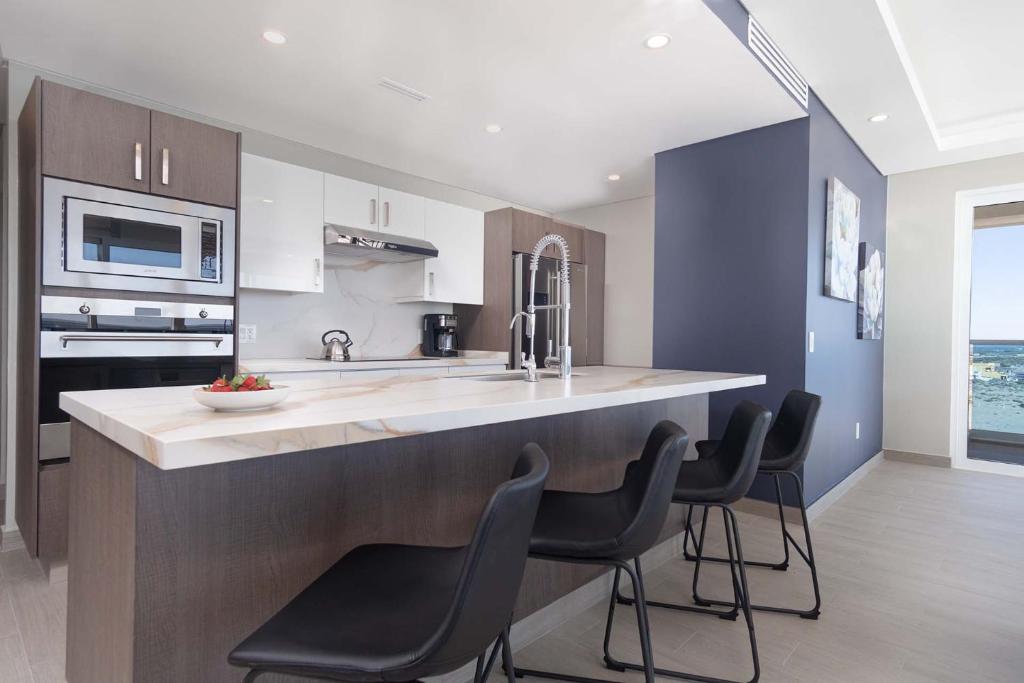 Splash in New Lazy River/Stay in Modern Luxury Encantame C-705 - 5