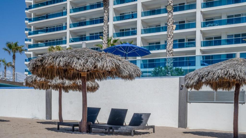 Attractive 2 bedroom condo Encantame Towers Velero 105 - 1