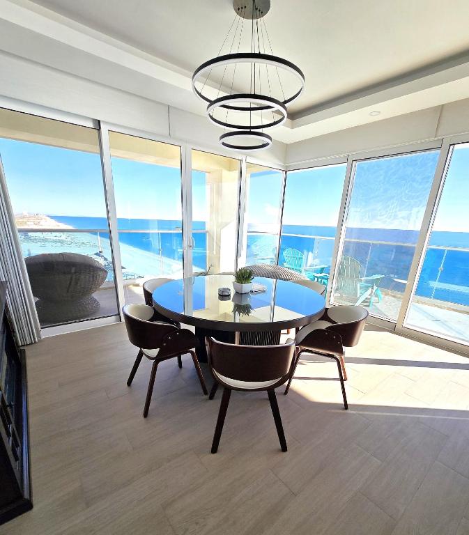 Beautiful 2 bedroom Corner Beach Front Condominium Encantame Velero 905 - 5