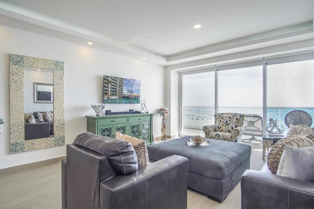 Marvelous 2 bedroom condo Encantame Towers Verano 604 - 4